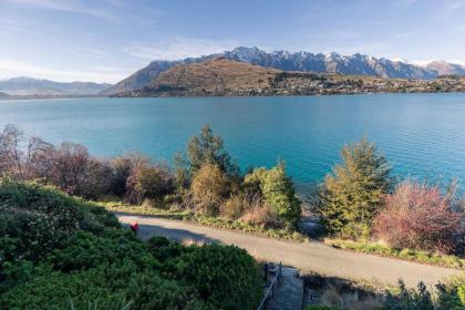 Absolute Lakeside - image 23